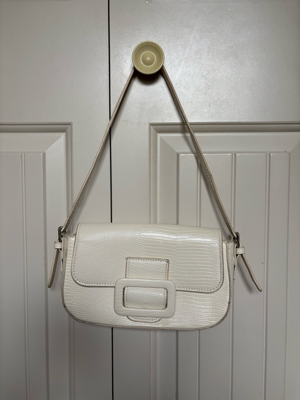 Cream shoulder purse